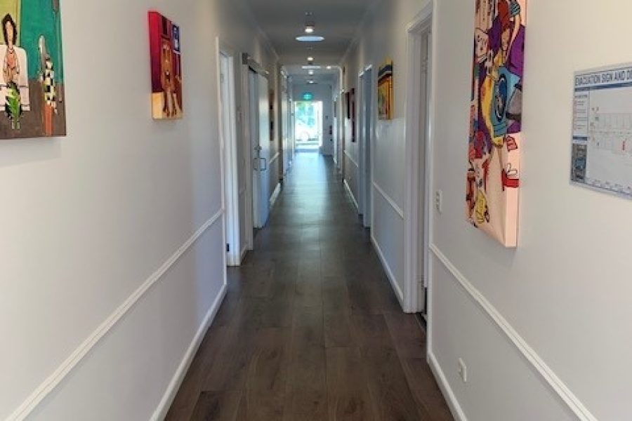 Bayley House - Lonsdale (Accessible) - Hallway