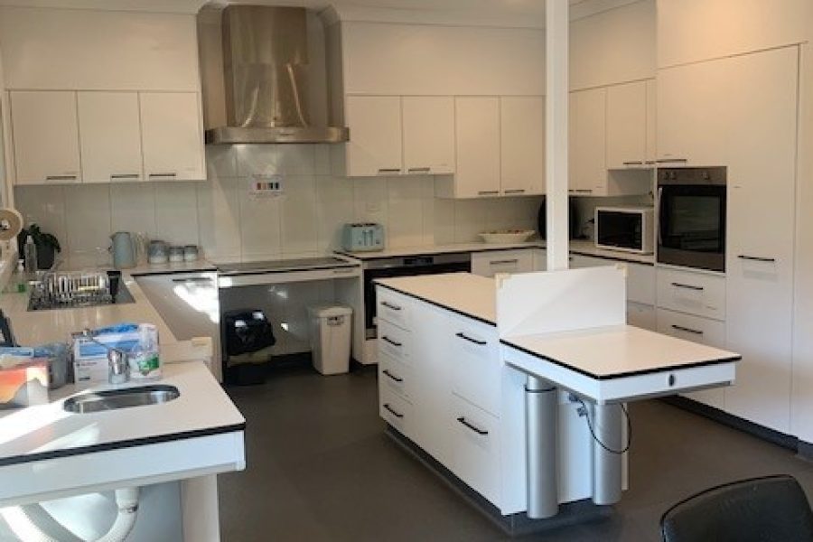 Bayley House - Lonsdale (Accessible) - Kitchen (2)